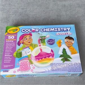 Crayola Color Chemistry Arctic Lab Kit Science Kit STEM Experiments